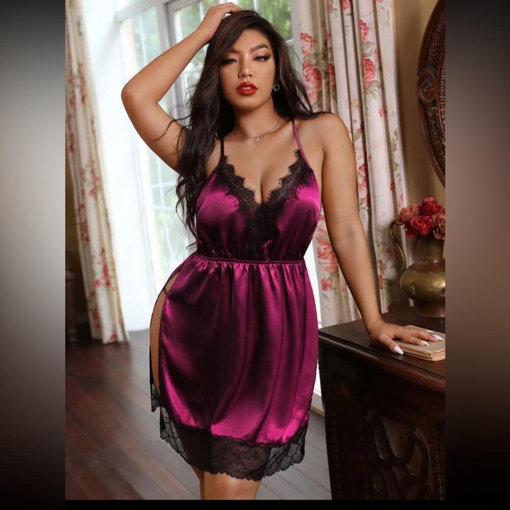 Elegant Satin Lace Trim Nightgown